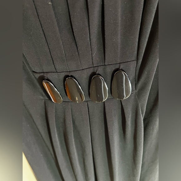 En Focus Studio Women Black Cocktail Dress size 8 with 4 black stone on waist - Picture 6 of 13